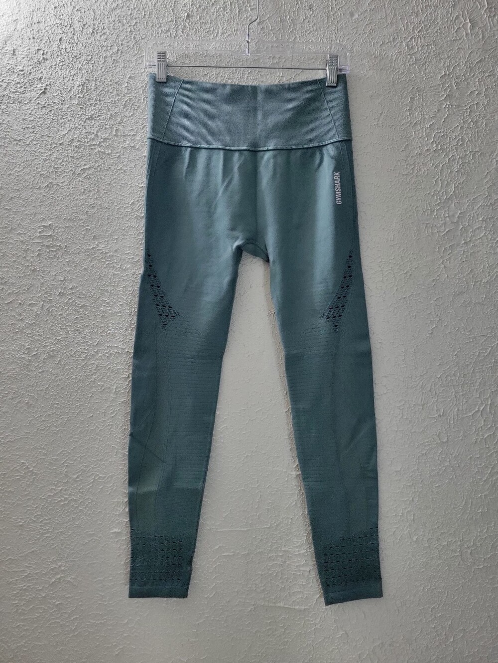 Gymshark Sz L/XL Women’s Energy + Seamless Leggings Yoga Pants Eucalyptus Green